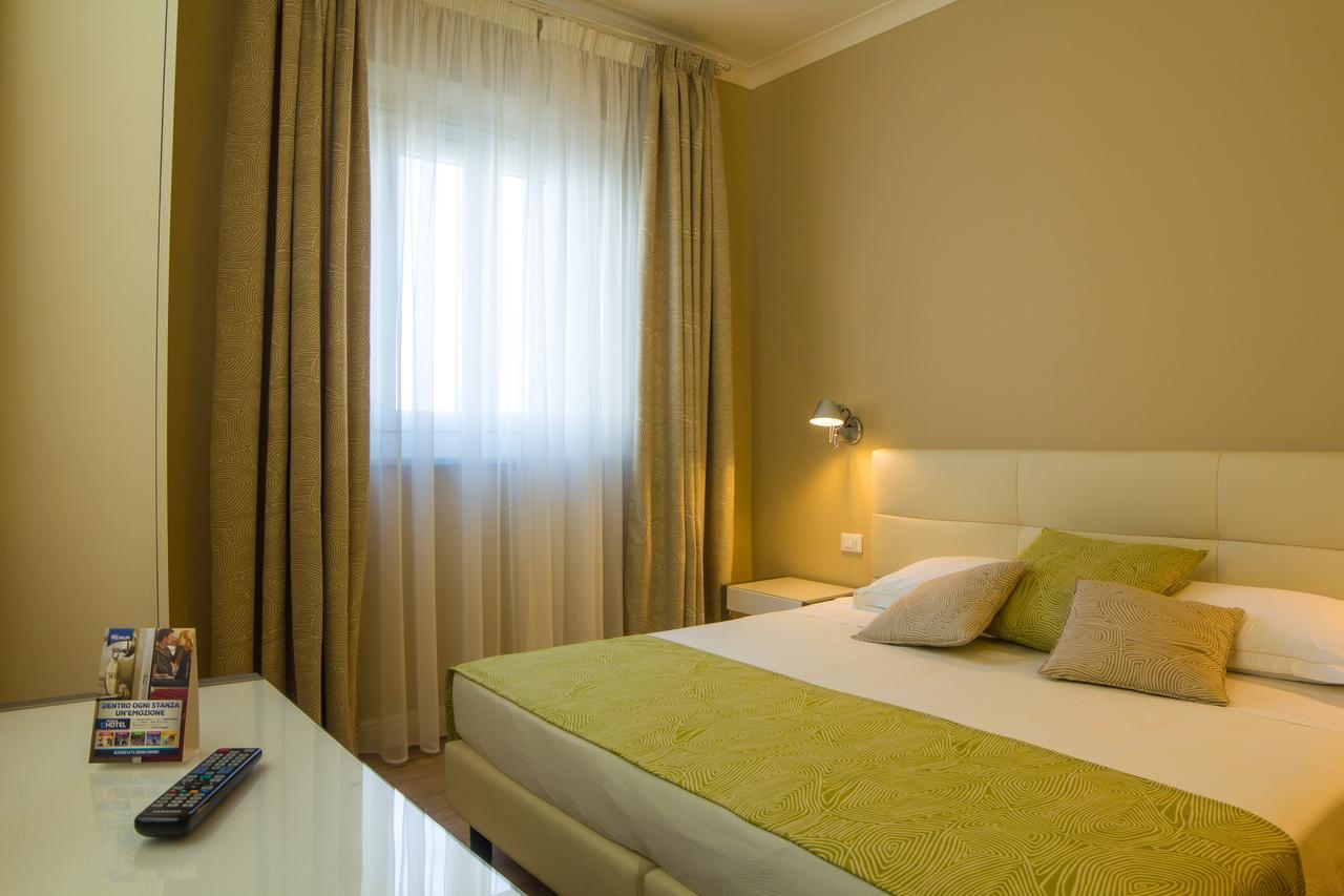 Hotel Universal Livorno Dış mekan fotoğraf